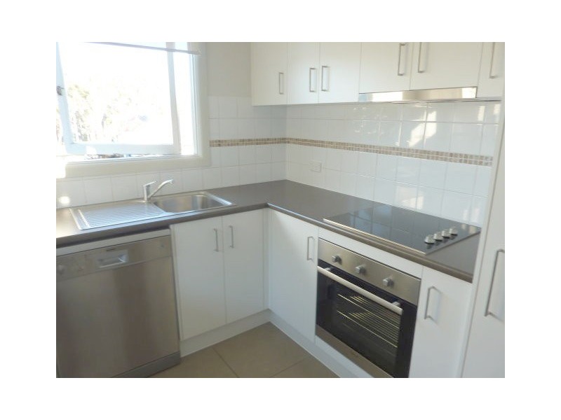 3 College Avenue, Southport QLD 4215