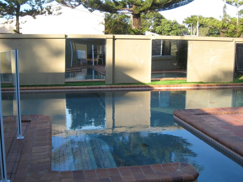 36 St Andrews, Isle Of Capri QLD 4217