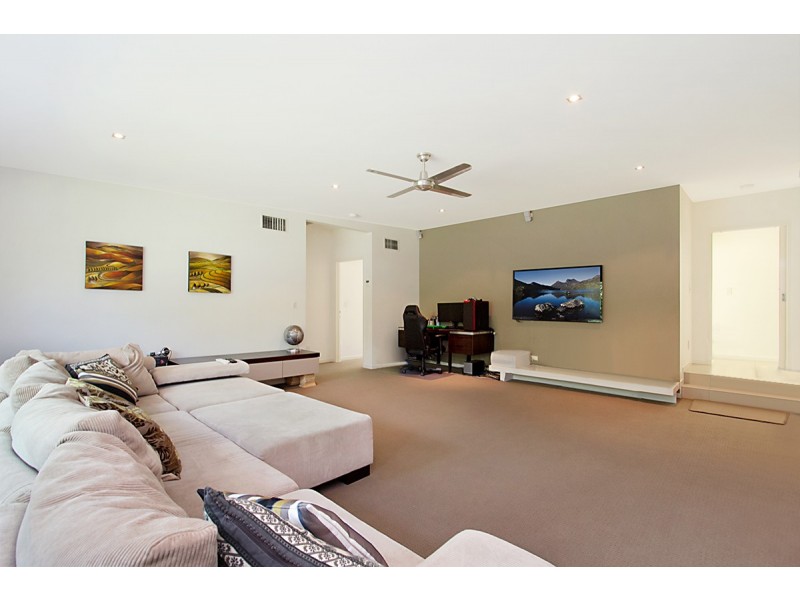 65 Bonogin Road, Mudgeeraba QLD 4213