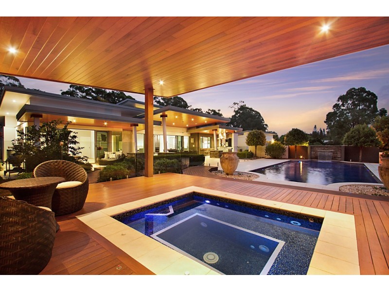 65 Bonogin Road, Mudgeeraba QLD 4213