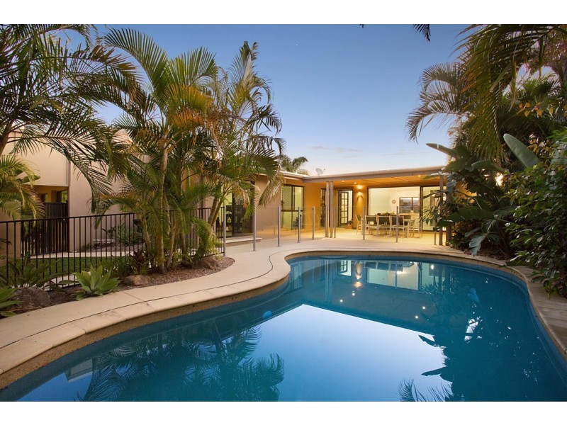 32 Blair Athol Crescent, Sorrento QLD 4217