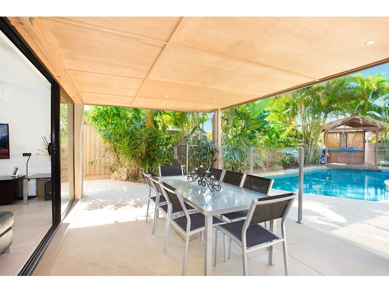 32 Blair Athol Crescent, Sorrento QLD 4217