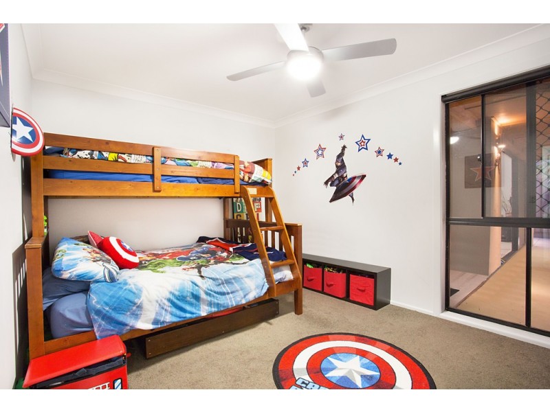 32 Blair Athol Crescent, Sorrento QLD 4217