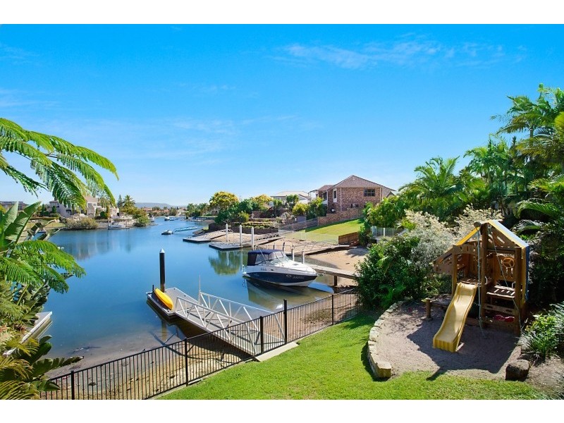 32 Blair Athol Crescent, Sorrento QLD 4217