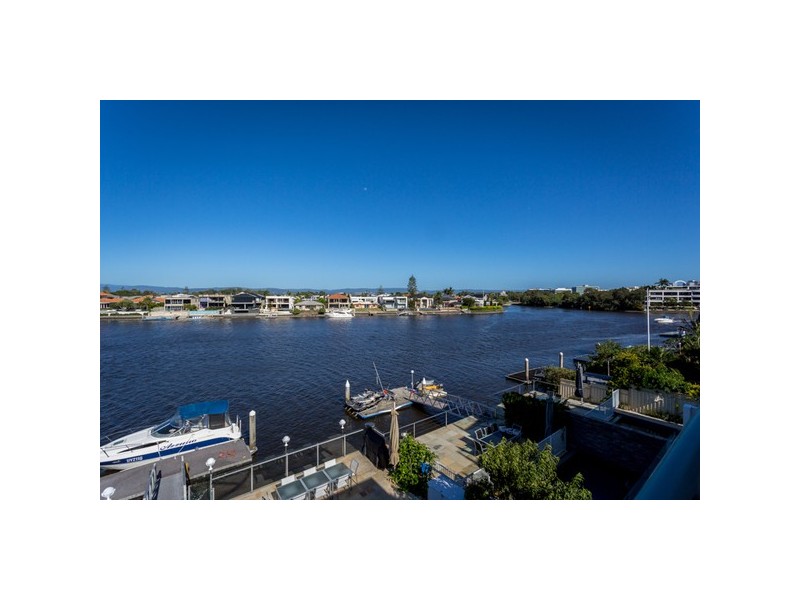 32B Sunset Boulevard, Surfers Paradise QLD 4217