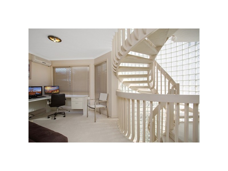 32B Sunset Boulevard, Surfers Paradise QLD 4217