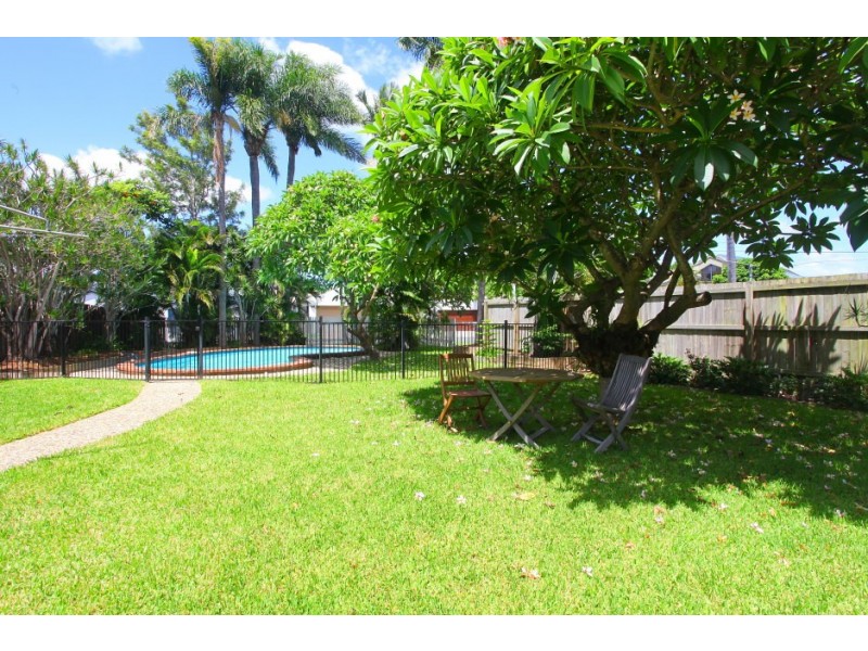40 Fremar Street, Broadbeach Waters QLD 4218