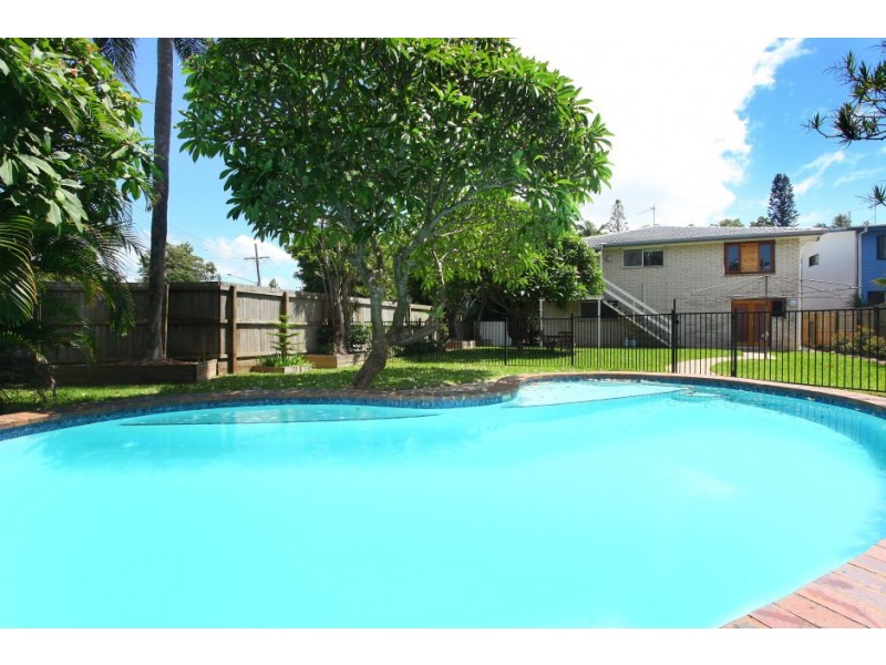 40 Fremar Street, Broadbeach Waters QLD 4218