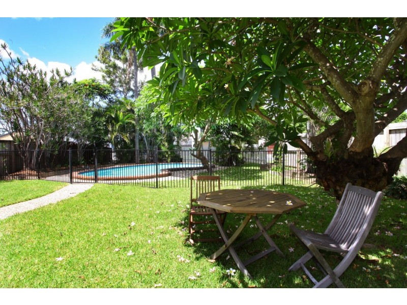40 Fremar Street, Broadbeach Waters QLD 4218