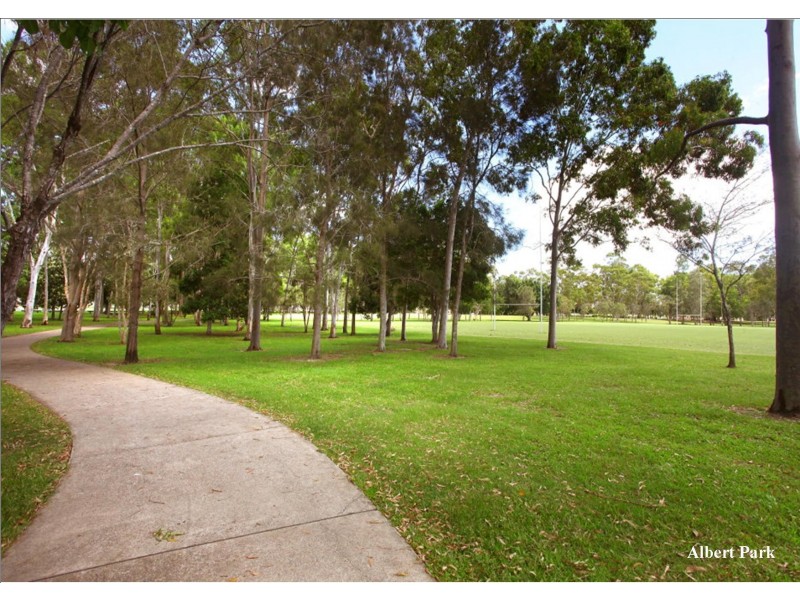 40 Fremar Street, Broadbeach Waters QLD 4218