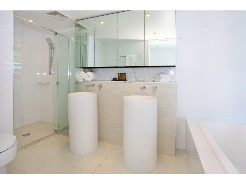 Broadbeach QLD 4218