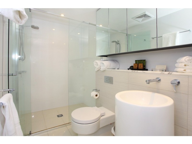 Broadbeach QLD 4218