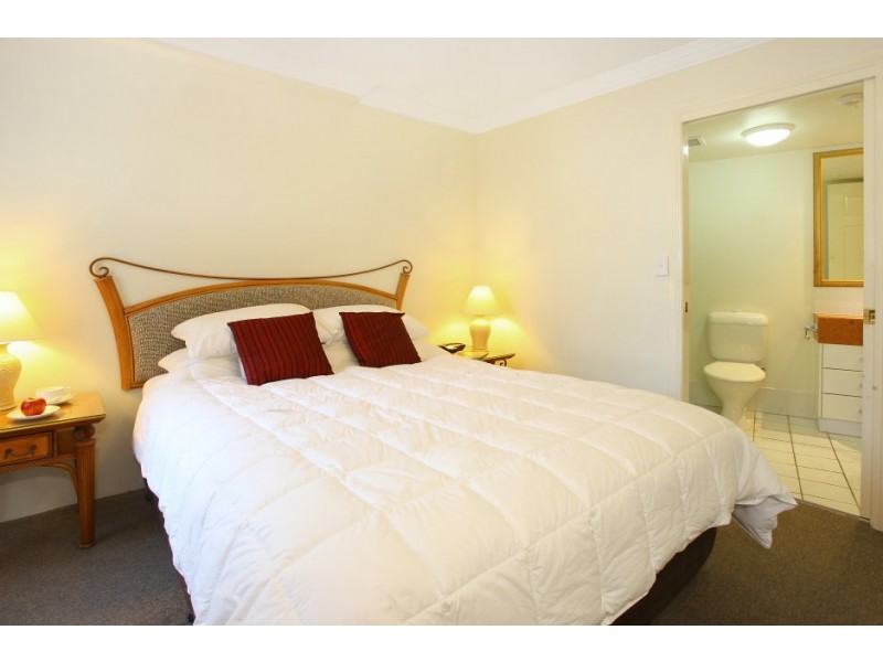 304/9-21 ‘Marrakesh’ Beach Parade, Surfers Paradise QLD 4217