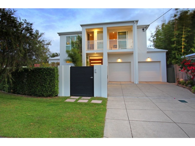 Broadbeach Waters QLD 4218