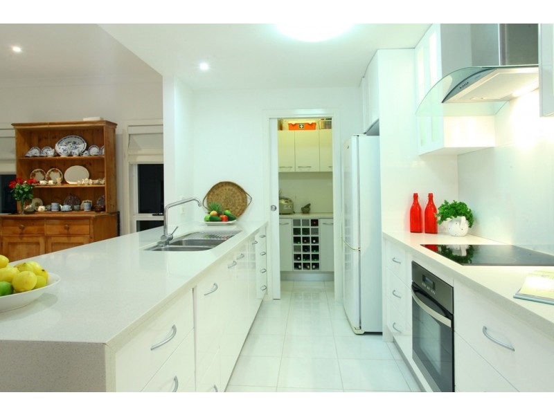 Broadbeach Waters QLD 4218