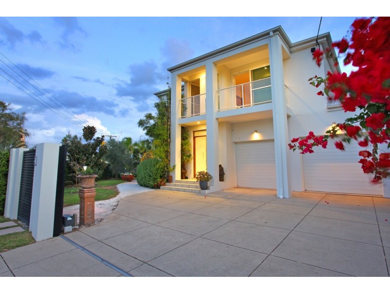 Broadbeach Waters QLD 4218