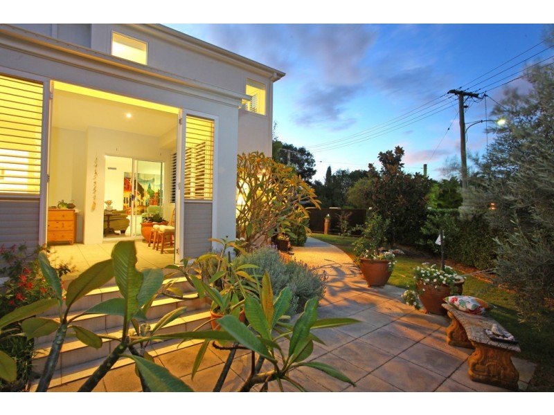 Broadbeach Waters QLD 4218