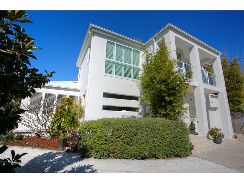 Broadbeach Waters QLD 4218