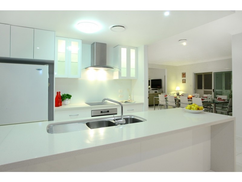 Broadbeach Waters QLD 4218