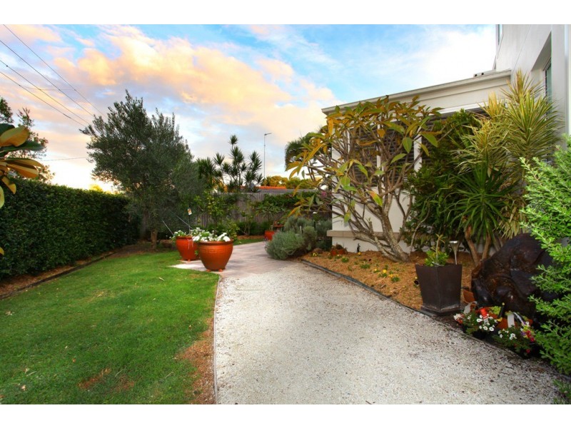 Broadbeach Waters QLD 4218