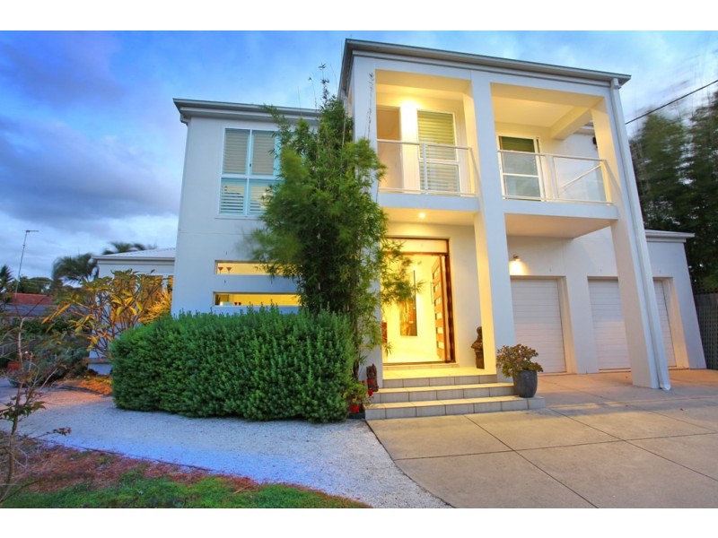 Broadbeach Waters QLD 4218