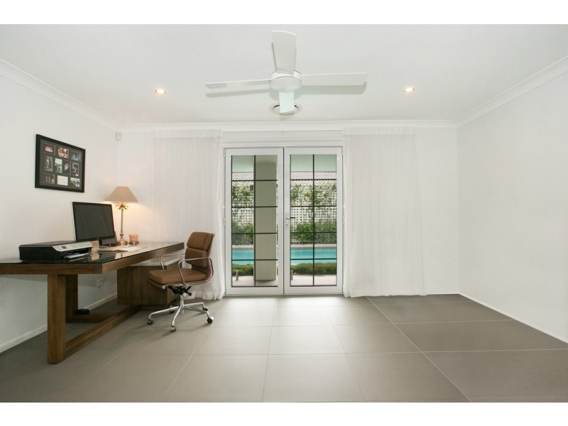 129 Campbell Street, Sorrento QLD 4217