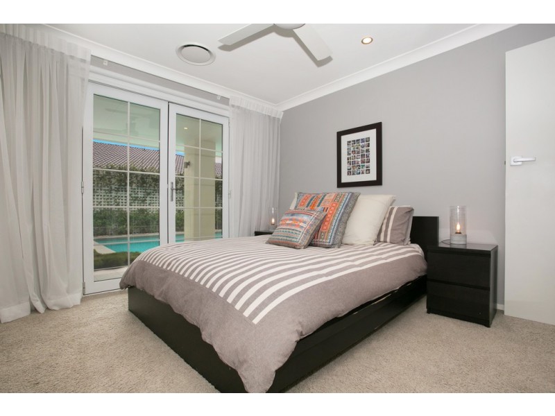 129 Campbell Street, Sorrento QLD 4217