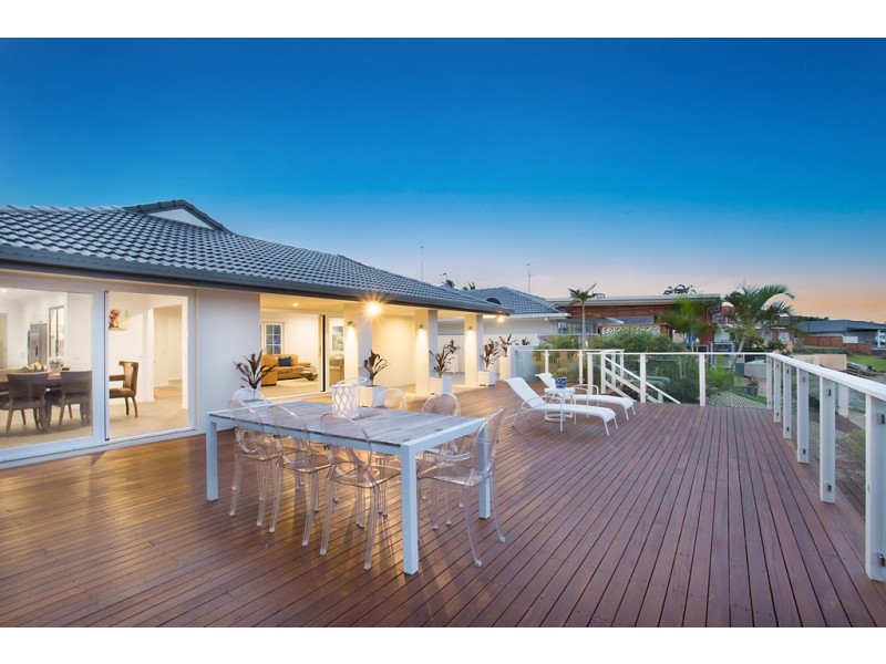 129 Campbell Street, Sorrento QLD 4217