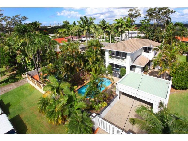 148 Bamboo Avenue, Benowa QLD 4217
