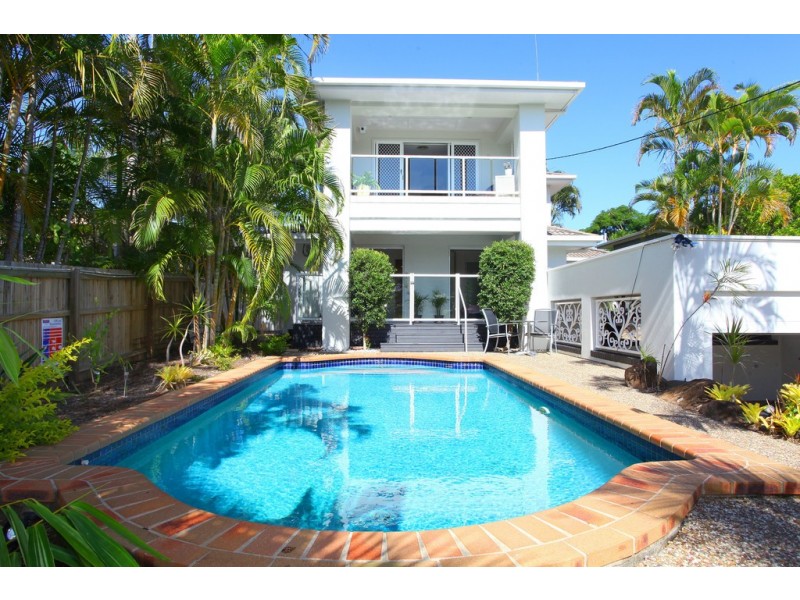 148 Bamboo Avenue, Benowa QLD 4217