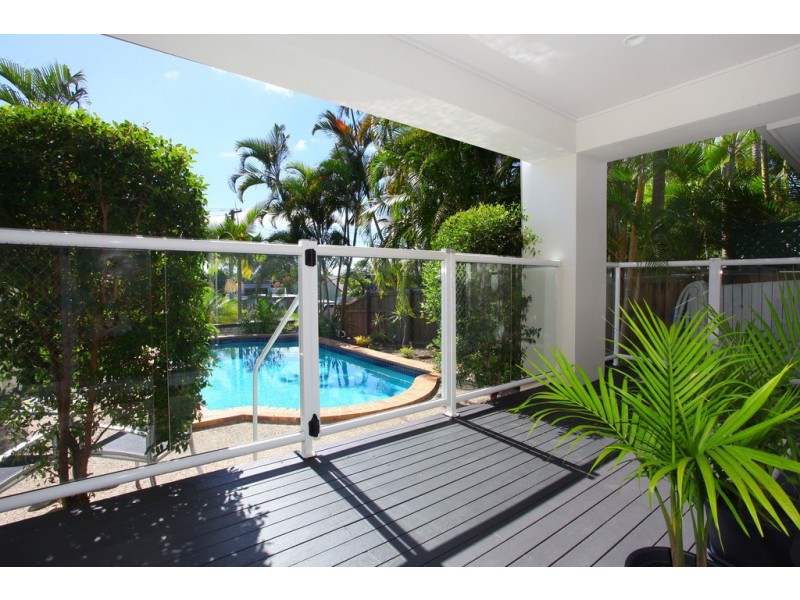 148 Bamboo Avenue, Benowa QLD 4217