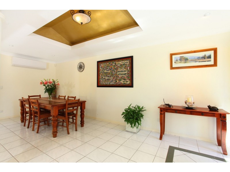 148 Bamboo Avenue, Benowa QLD 4217