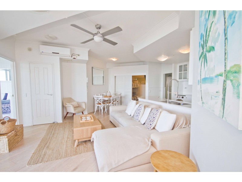 1304/182 ‘Crystal Bay Resort’ Marine Parade, Labrador QLD 4215