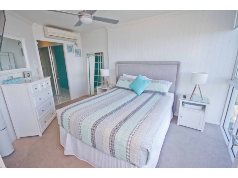 1304/182 ‘Crystal Bay Resort’ Marine Parade, Labrador QLD 4215