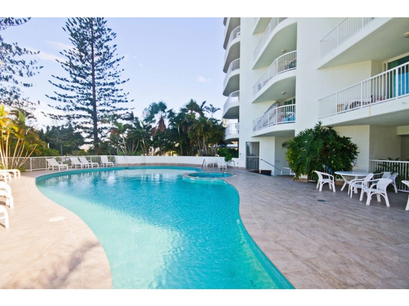 1304/182 ‘Crystal Bay Resort’ Marine Parade, Labrador QLD 4215