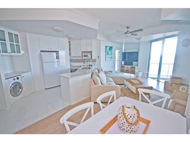 1304/182 ‘Crystal Bay Resort’ Marine Parade, Labrador QLD 4215