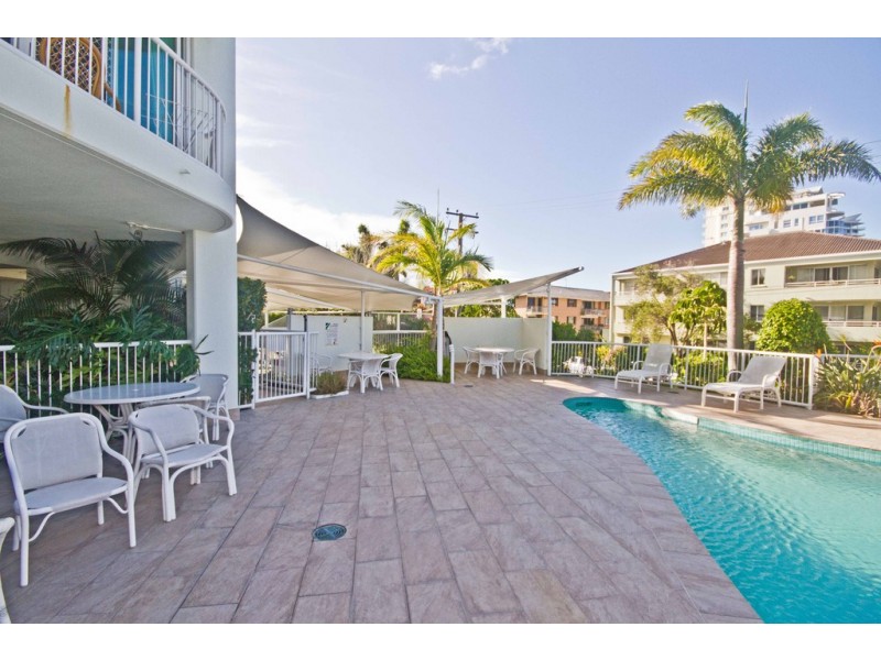 1304/182 ‘Crystal Bay Resort’ Marine Parade, Labrador QLD 4215