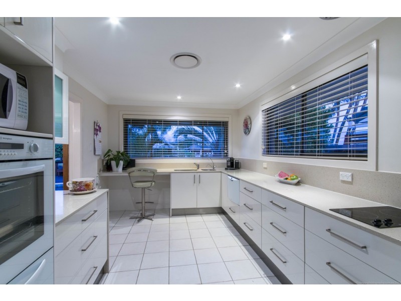 79 Campbell Street, Sorrento QLD 4217