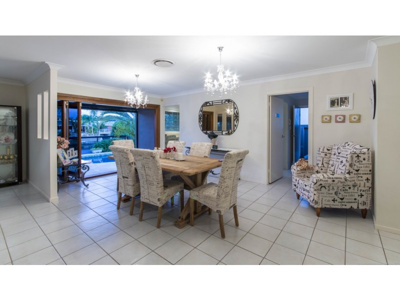 79 Campbell Street, Sorrento QLD 4217