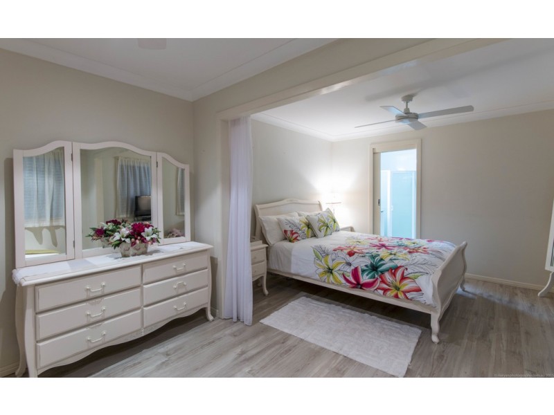 79 Campbell Street, Sorrento QLD 4217