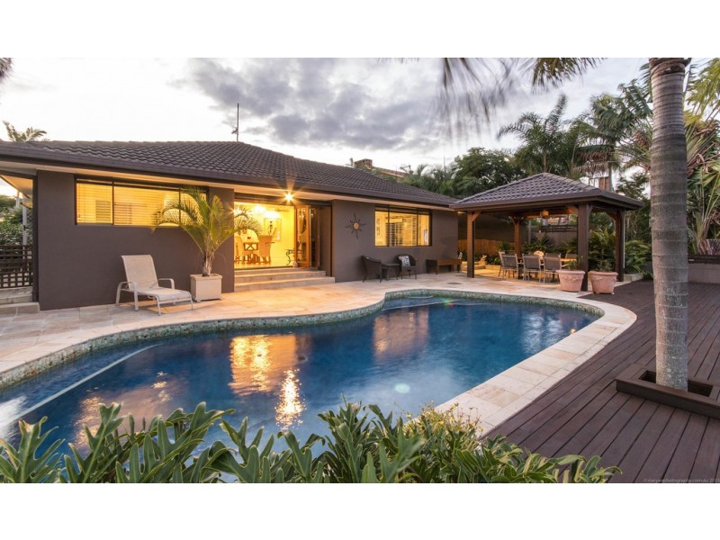 79 Campbell Street, Sorrento QLD 4217