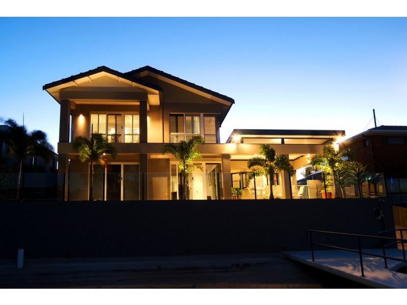 59 Admiralty Drive, Paradise Waters QLD 4217