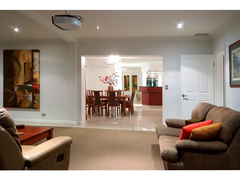 59 Admiralty Drive, Paradise Waters QLD 4217