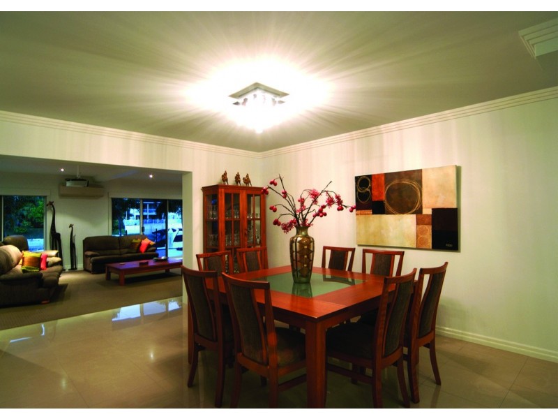 59 Admiralty Drive, Paradise Waters QLD 4217