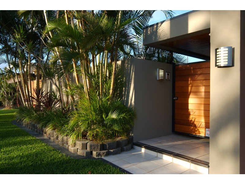 59 Admiralty Drive, Paradise Waters QLD 4217
