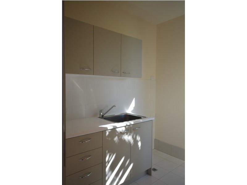 7 Brakes Crescent, Miami QLD 4220