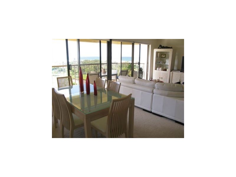 40/2 ‘Atlantis East’ Admiralty Drive, Paradise Waters QLD 4217