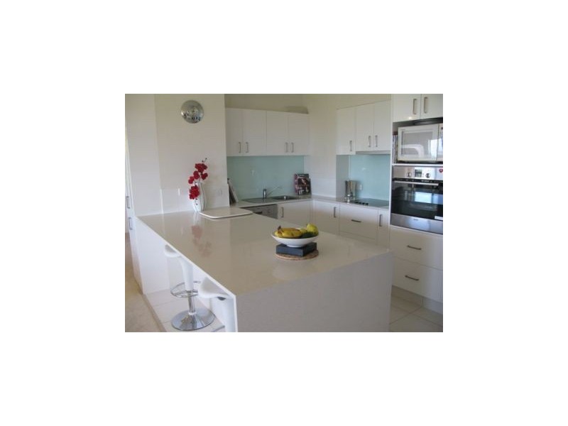 40/2 ‘Atlantis East’ Admiralty Drive, Paradise Waters QLD 4217