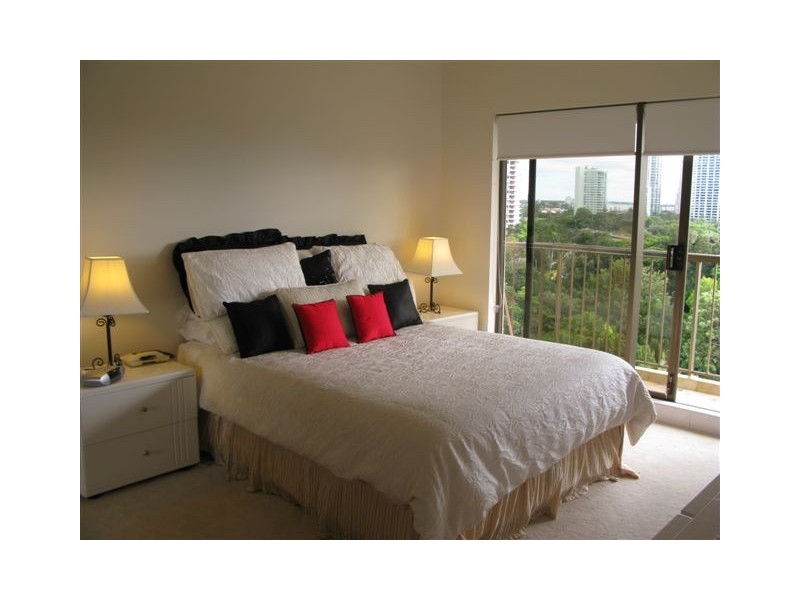 40/2 ‘Atlantis East’ Admiralty Drive, Paradise Waters QLD 4217