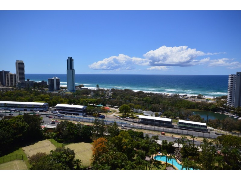 40/2 ‘Atlantis East’ Admiralty Drive, Paradise Waters QLD 4217